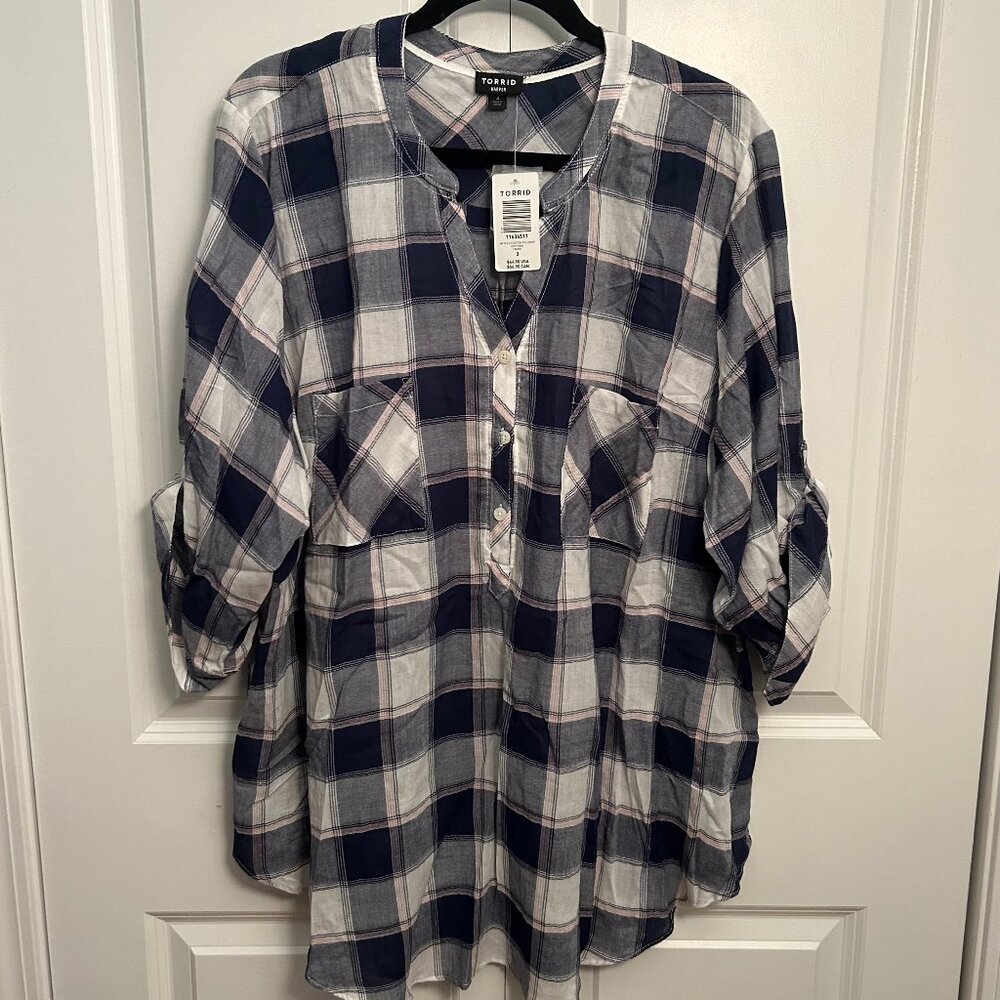 Torrid Plaid Button Up 3/4 Sleeve Blouse - Size 3 **NWT**